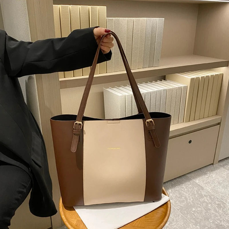 Women's Minimalist Gold-Hardware Tote Bag – Detachable-Pouch Work Handbag